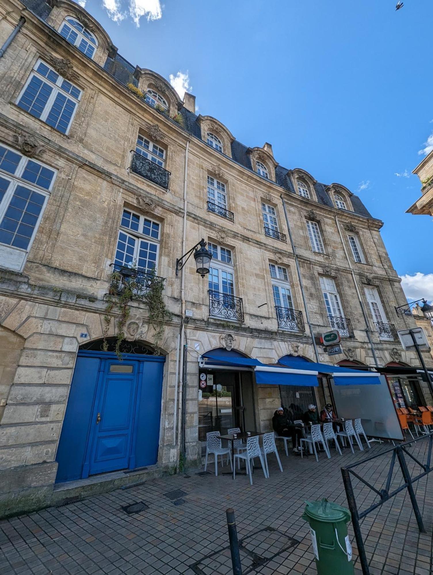 Appartement De Charme Sous Les Toits Avec Vue Sur La Garonne Bordeaux Extérieur photo